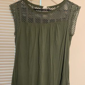 Hunter Green Gap Shirt